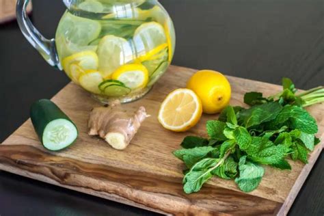 limonlu naneli detoks suyunun faydaları